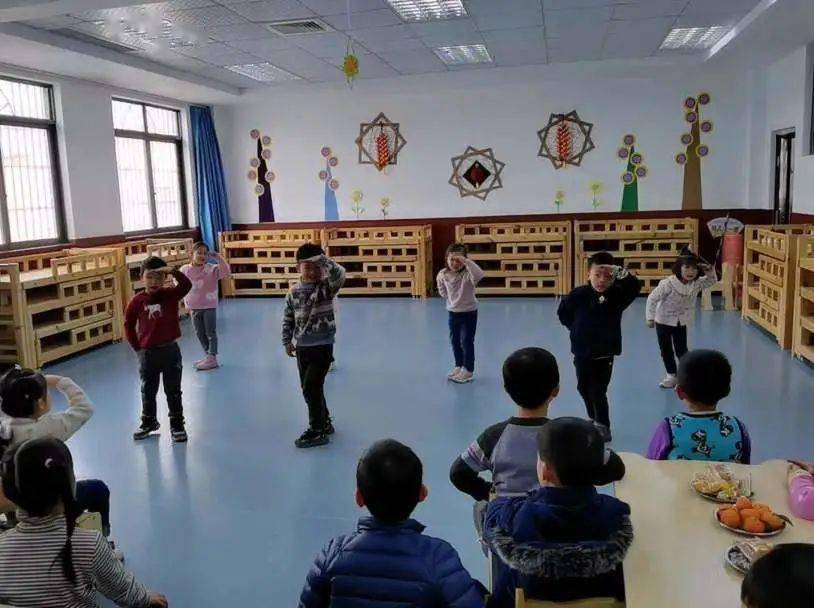 欢乐齐相庆,徜徉幸福中——宝圣湖小学附属幼儿园散学