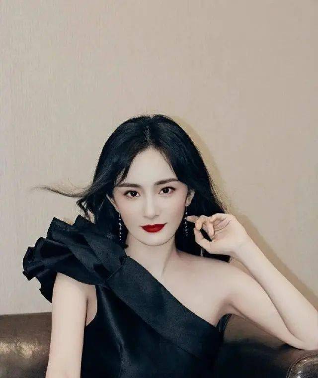 七种常见的眼型,桃花眼治愈,狐狸眼魅惑,这种最不招人