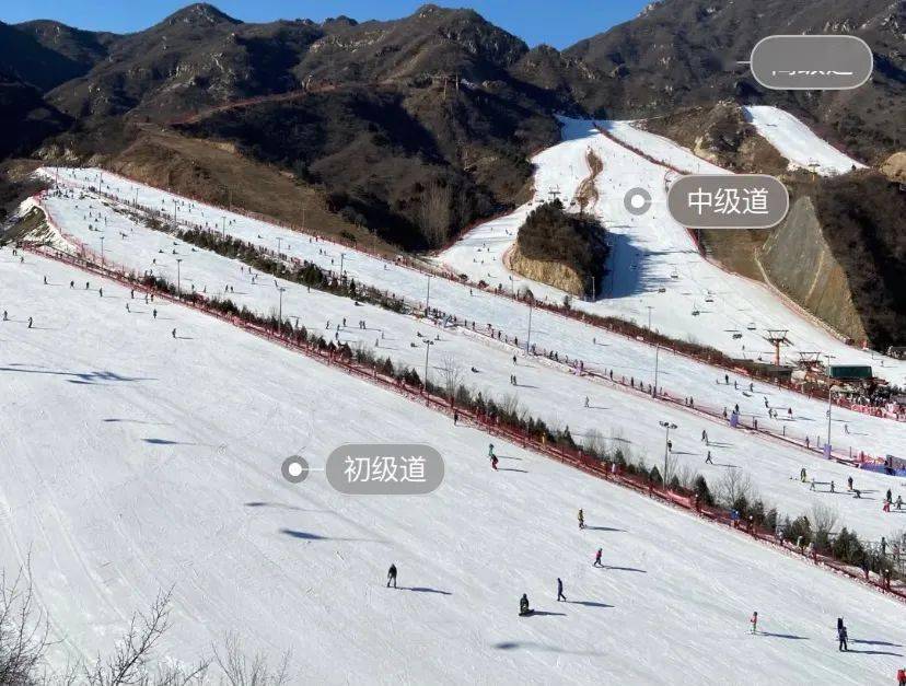 要说北京城性价比最高的滑雪场,那莫过于难得平价的 怀北国际滑雪场.
