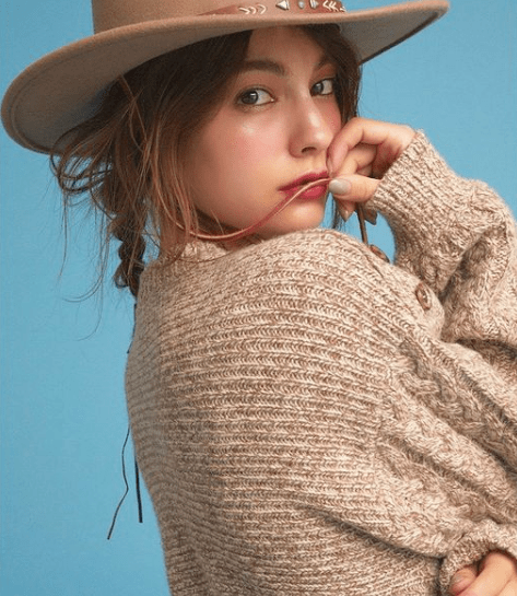 还是忍不住心动了看惯了无数美女这是什么人间尤物啊~都忍不住感叹到