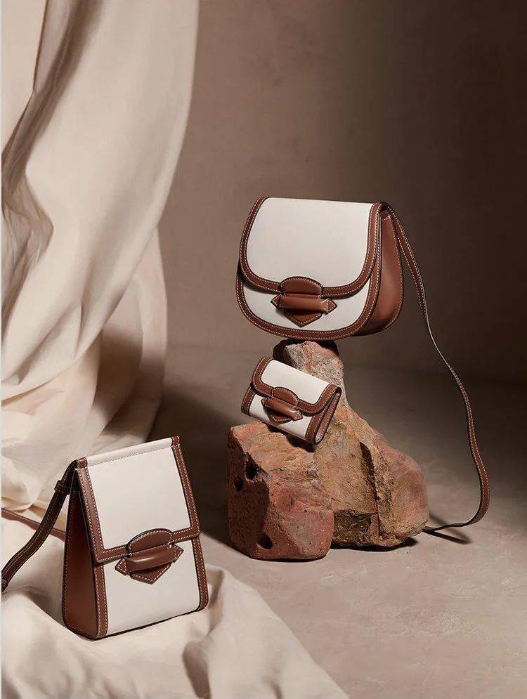 是一个中国上海的手工皮具品牌,坚持使用与奢侈品同级的原皮料制作