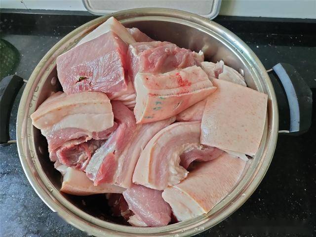 湖南人过年吃猪肉特豪10斤一起做随吃随取比腊肉好吃