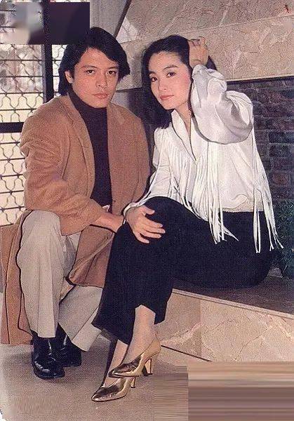 天王巨星刘文正与邓丽君红遍亚洲为何突然在39岁退出歌坛