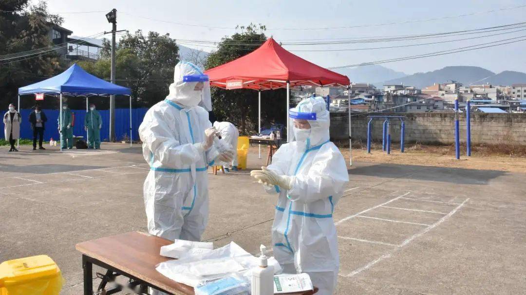 东平镇开展冬春季疫情防控应急处置与新冠肺炎核酸检测综合演练