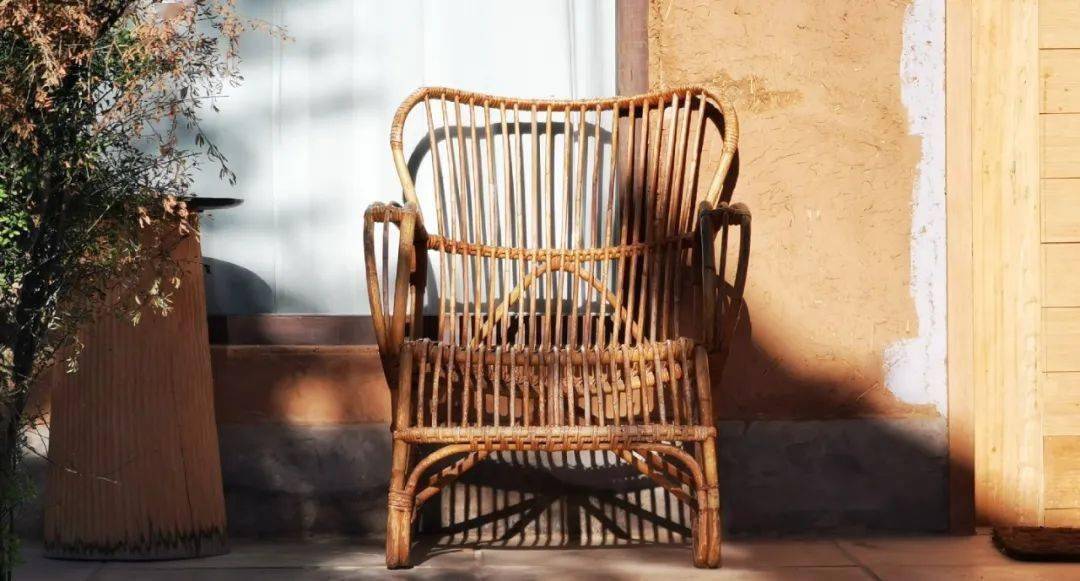 「更时髦」,「更性感」,「更细节」,「更浪漫」,「更呆得住」,「更有