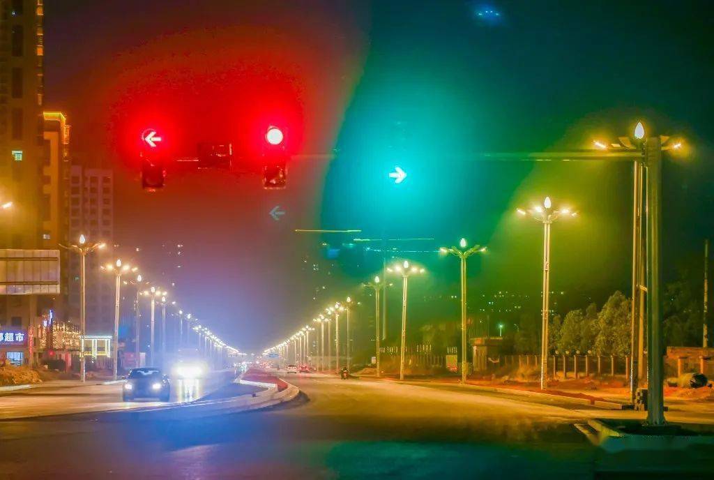 2月1日上午,g207道县绕城公路拓改工程(营阳大道)已全线试通车,该