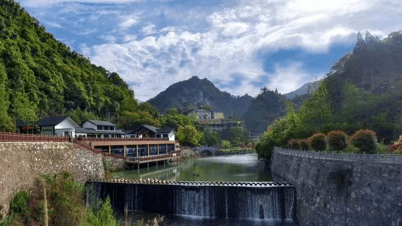 成功创建3a级景区-西沟乡长河湾旅游景区