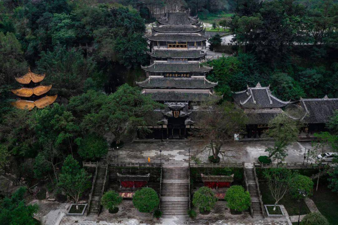 潼南大佛寺春节开放时间  2月1日至3月15日关闭景区内所有寺庙殿门