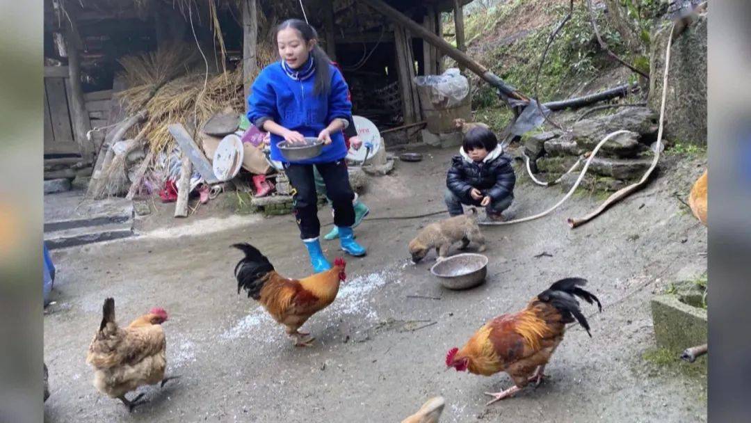 唐雯隽多才多艺好少年不畏艰险勇向前