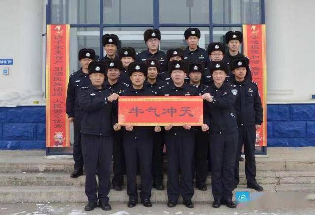 珲春边境民警坚守岗位就地过年