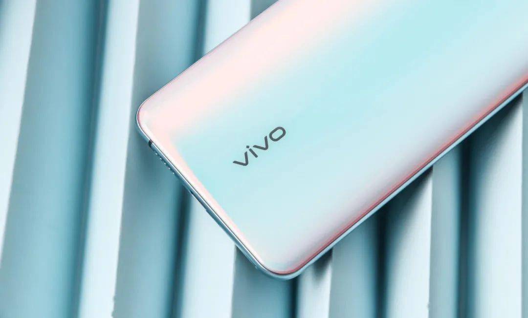 vivos系列又一爆款机型曝光轻薄有颜蔡徐坤代言