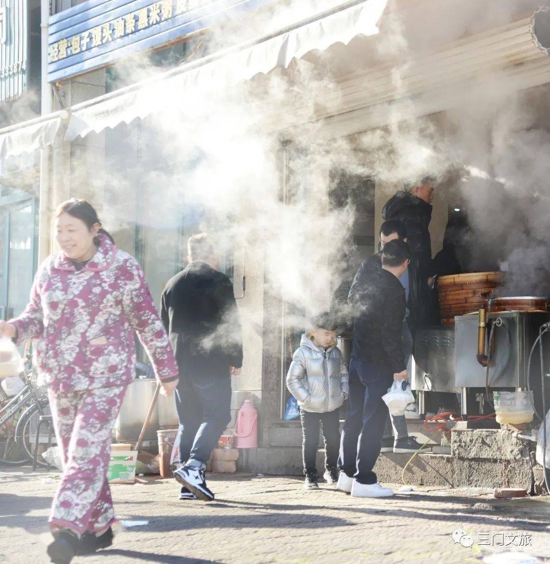 或藏于市井之中,或隐于繁华之外 热气腾腾,人来人往 摄影