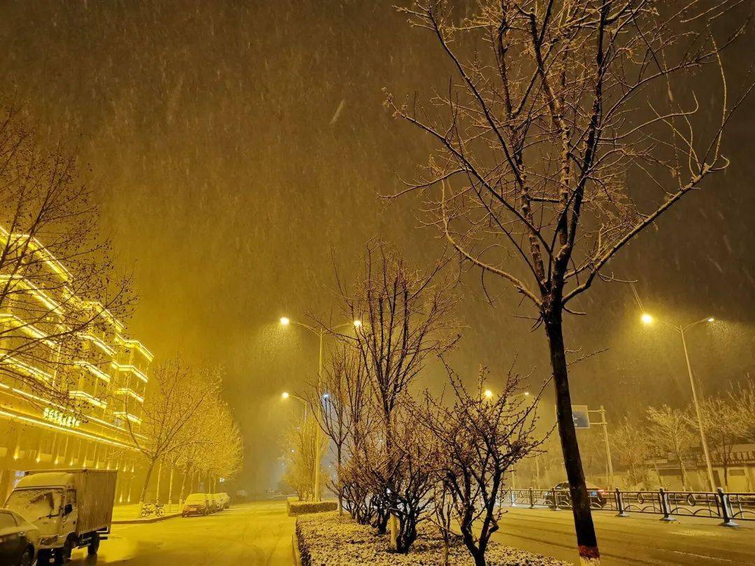 一起领略各地不一样的雪景吧  @lightyear @ipamx @9979 @三水先生