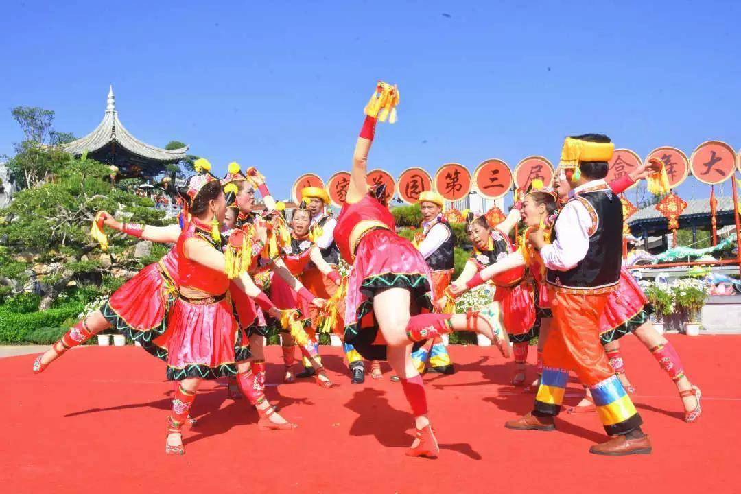 建水朱家花园第四届烟盒舞大赛报名开始让我们一起舞动起来