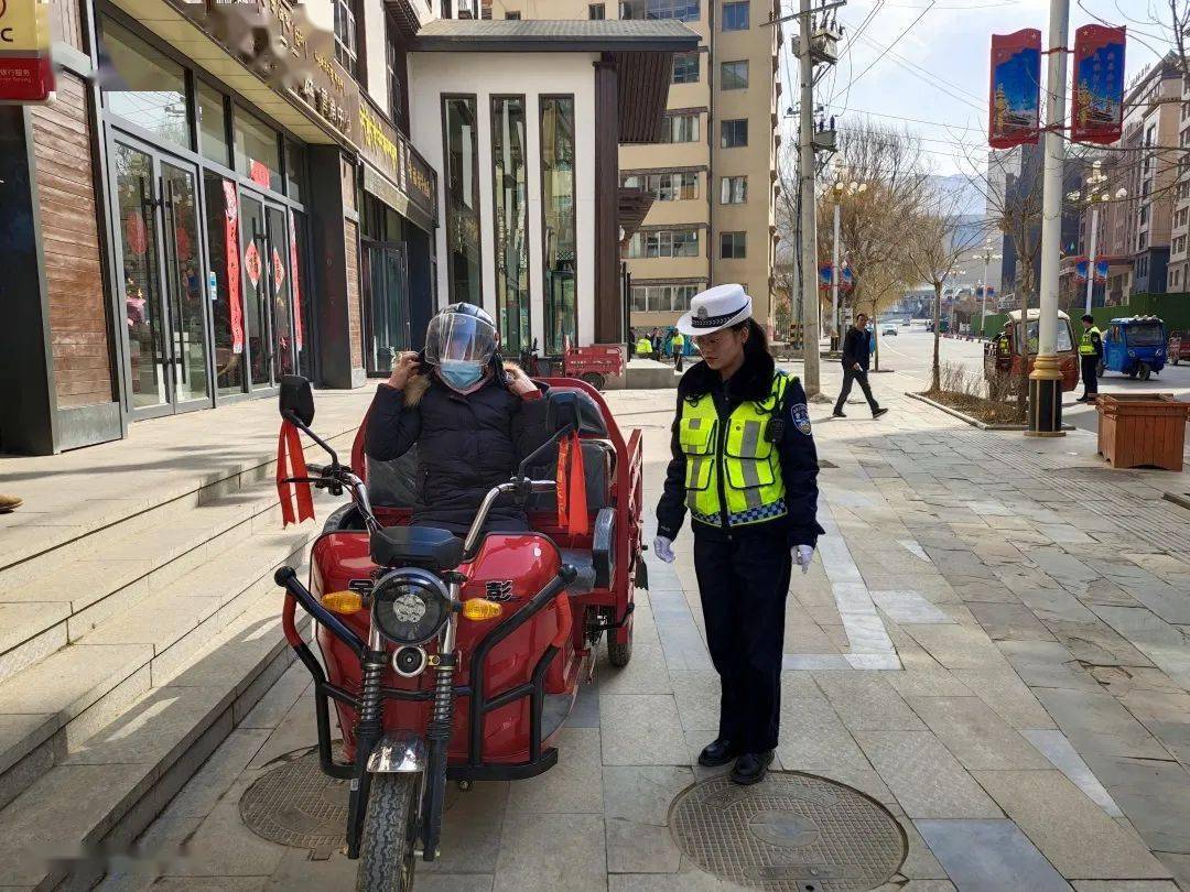 部门:城区中队 姓名 雷玉霞春回大地,万物复苏!忆往昔峥嵘岁月稠!