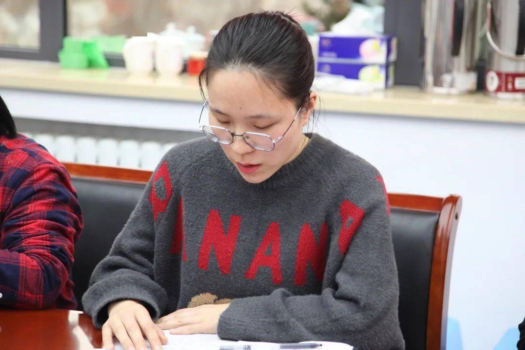 唐娇娇(公司财务部会计)分享先进事迹集团公司"巾帼建功立业标兵"吴芳