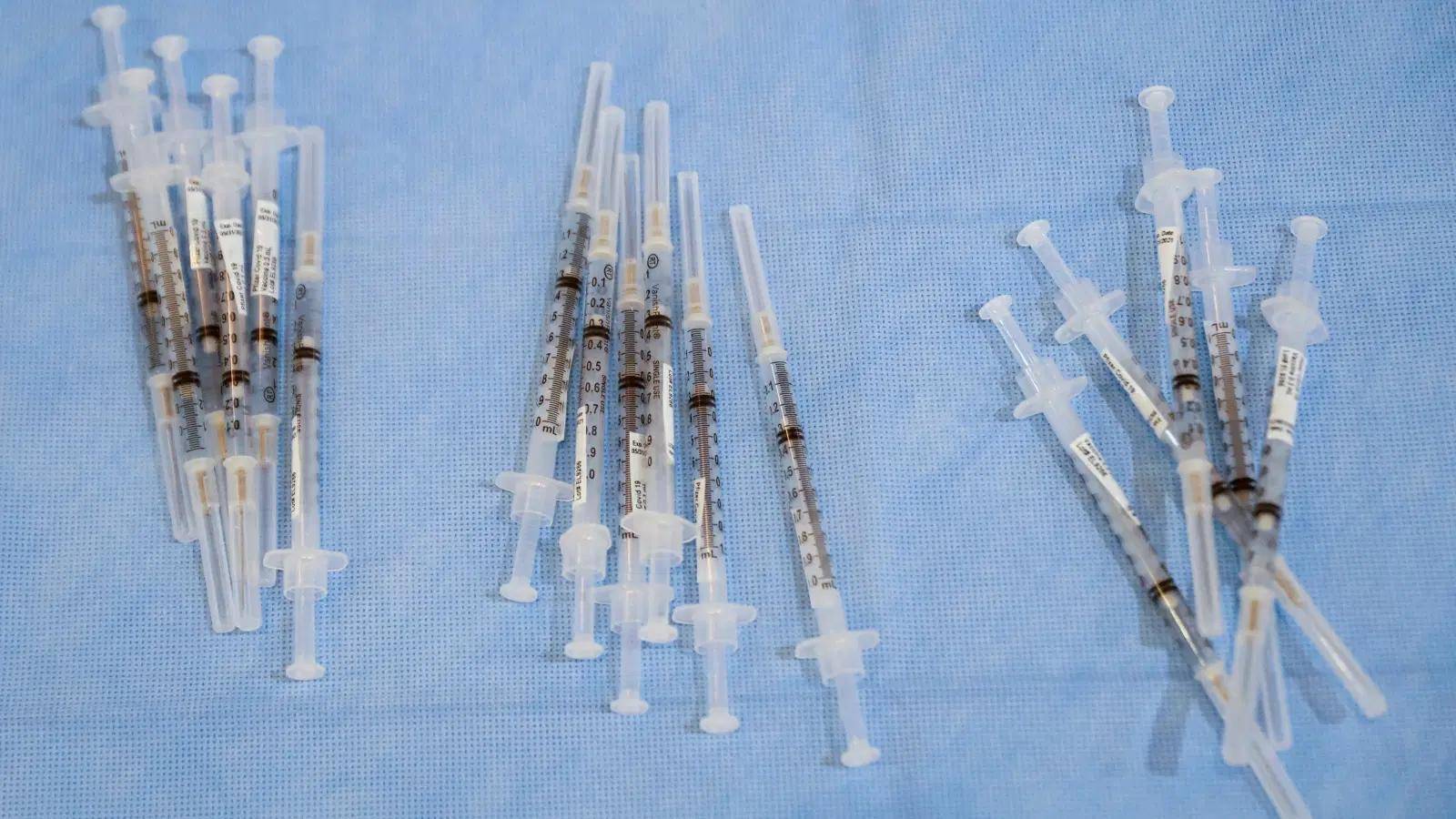 专家表示,仅注射新冠疫苗,全球就需要多达80亿至100亿支注射器