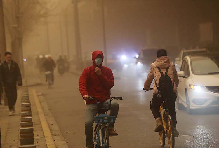 北京沙尘暴黄色预警 请注意防范