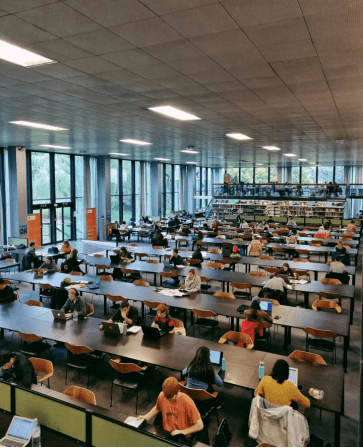 图书馆地址:150 deansgate,manchester,m3 3eh 图片来自:谢菲尔德大学