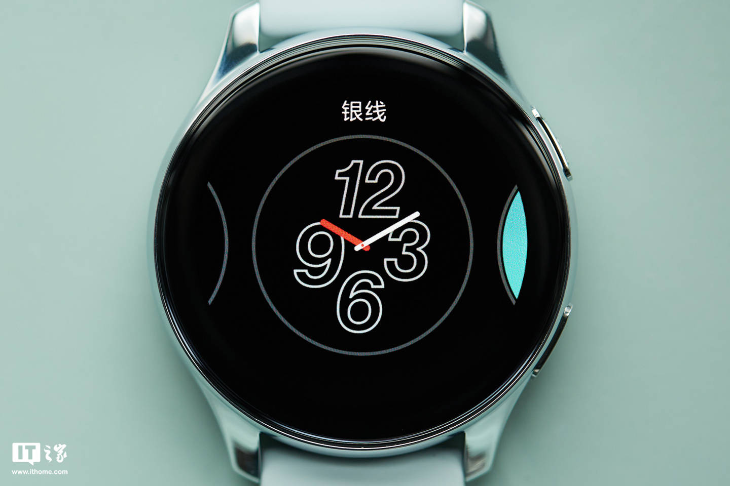 在线表盘方面,oneplus watch 提供了运动,简洁,动感,实用,经典,趣味