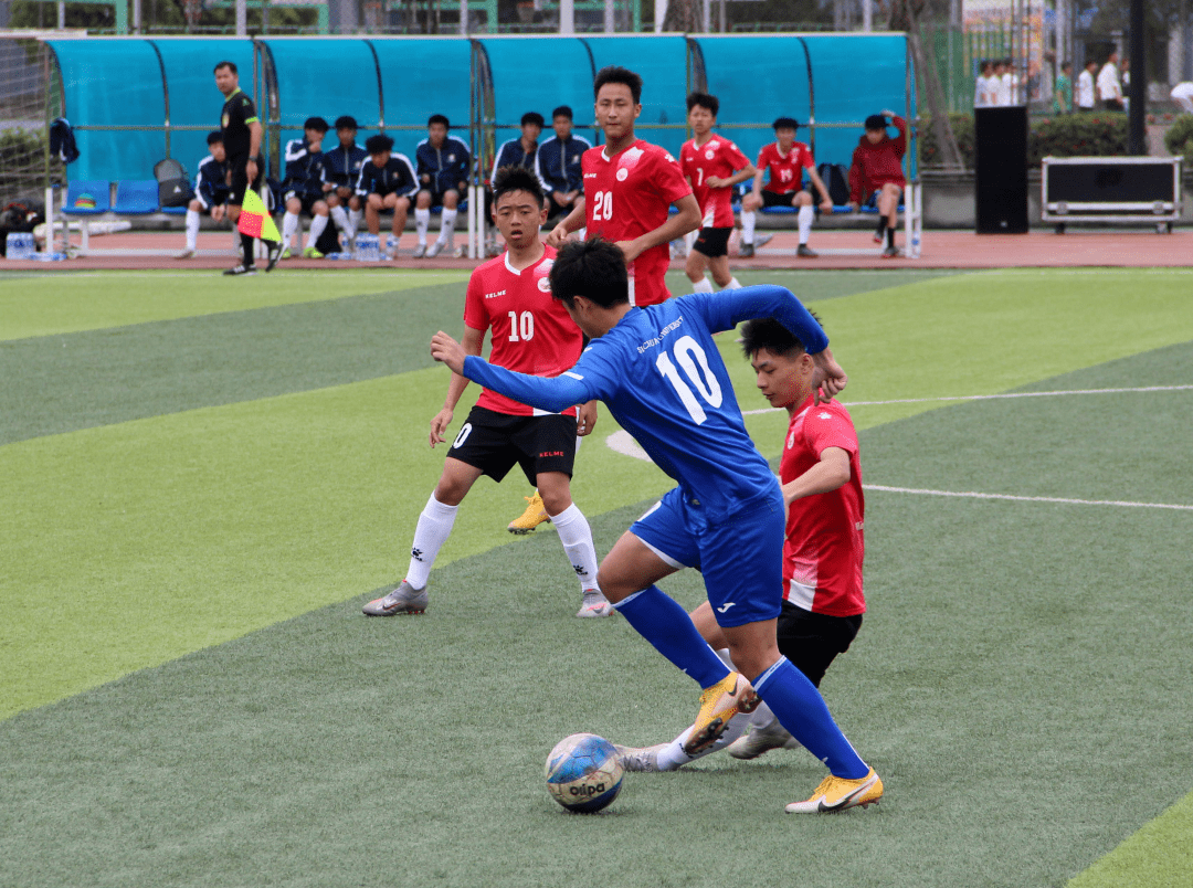 四川大学超级组足球队