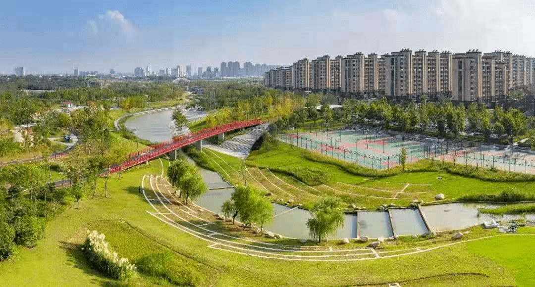 旅游道路建设实施后圩大道,星甸绕城及星绰线道路提升等工程,完成重要