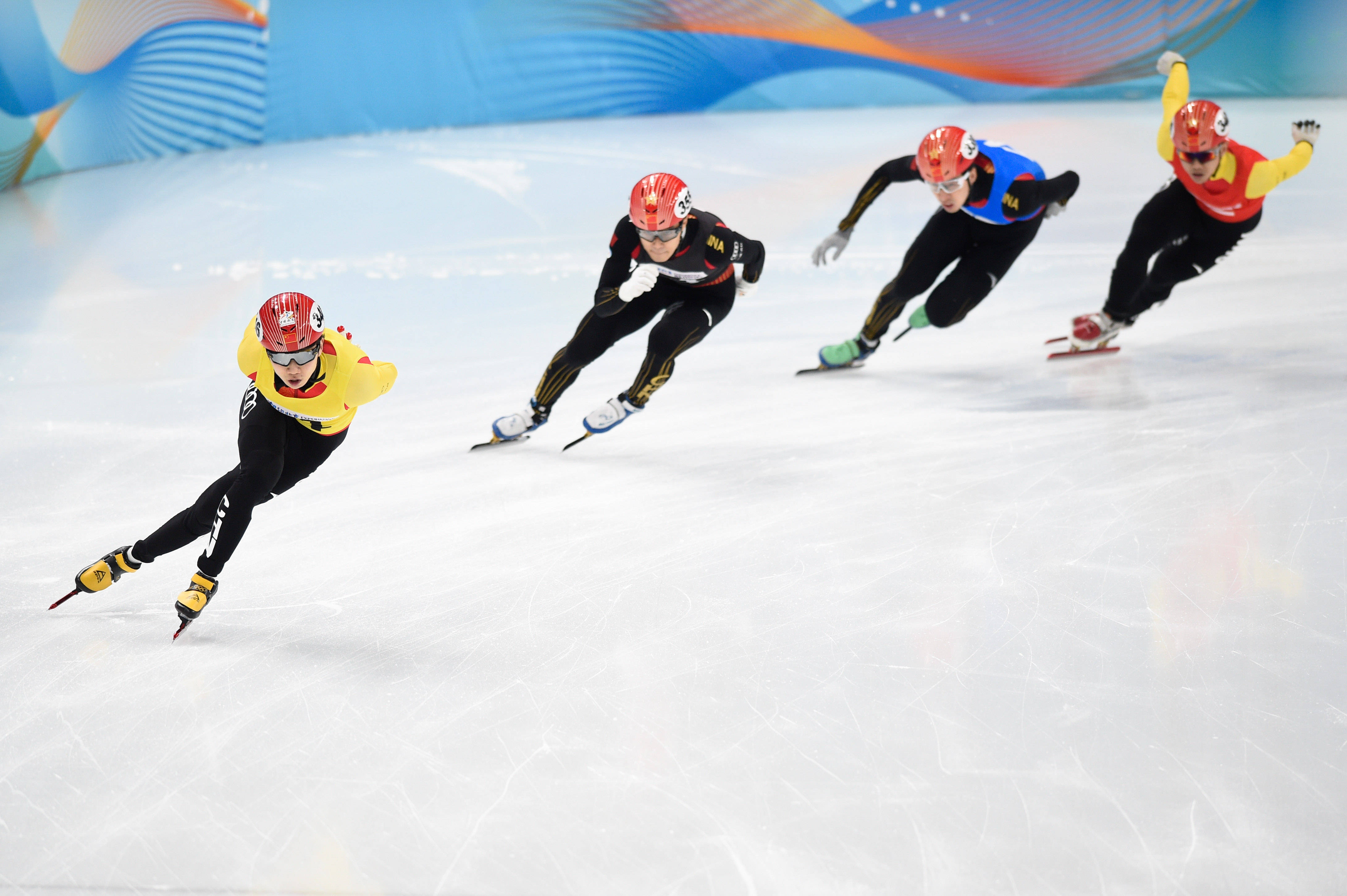 短道速滑"相约北京"冰上测试活动短道速滑比赛落幕