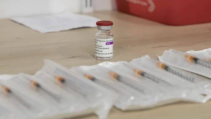 新冠疫苗晚打第二针就前功尽弃?过敏备孕不能接种?专家释疑