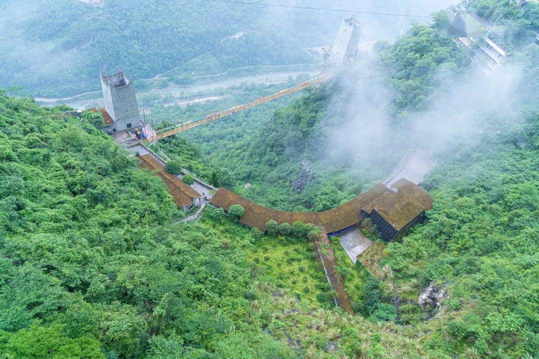 逃离城市喧嚣去美如画卷的九皇山秘境寻找诗意生活