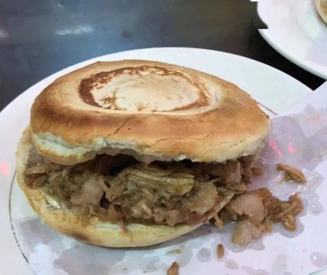 没有哪种饿是一个肉夹馍安抚不了的来这几家好吃不贵不花冤枉钱