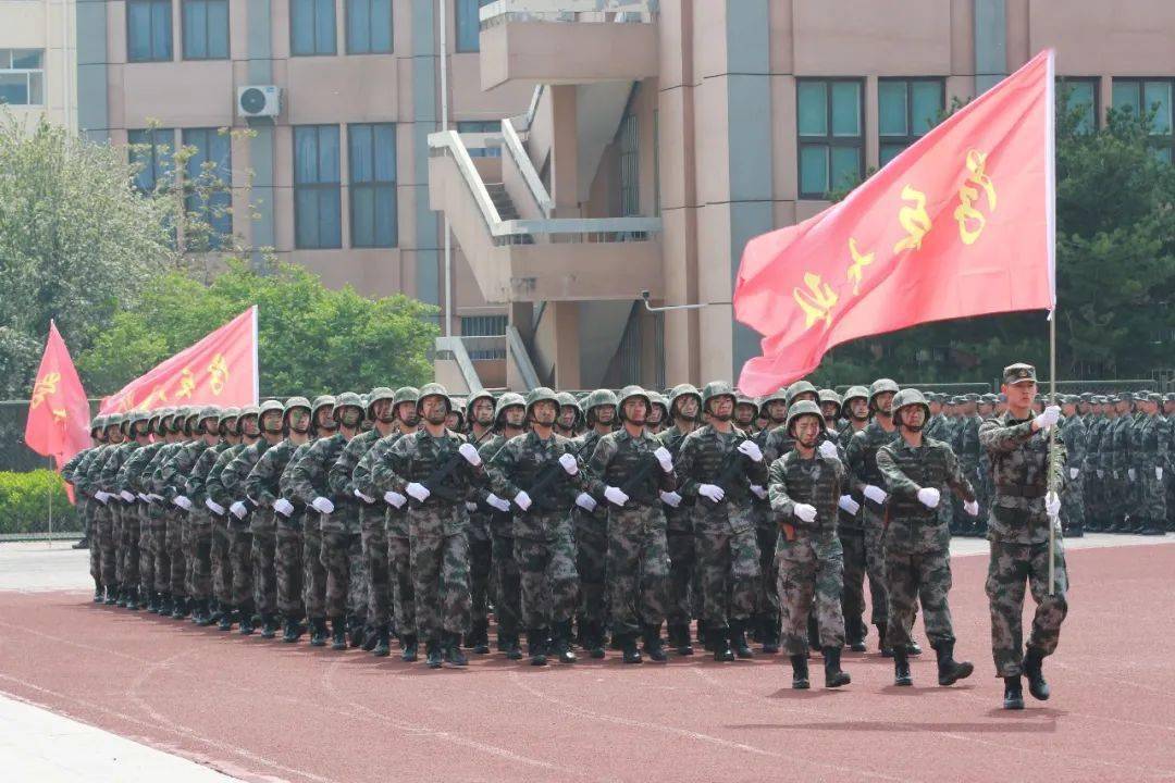 为强化官兵军魂意识 喜迎建党百年华诞 近日,学院在院本部,廊坊营区