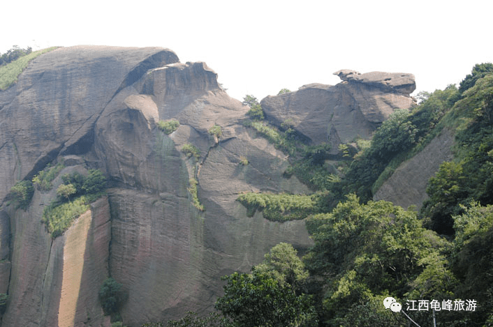 25分钟前79 十八罗汉峰,飞来石,舍身崖,金钟峰,老鹰戏小鸡,阳元石