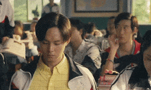 尹正炸上热搜一夜圈粉了笑嘲黄晓明裤衩都小了吧