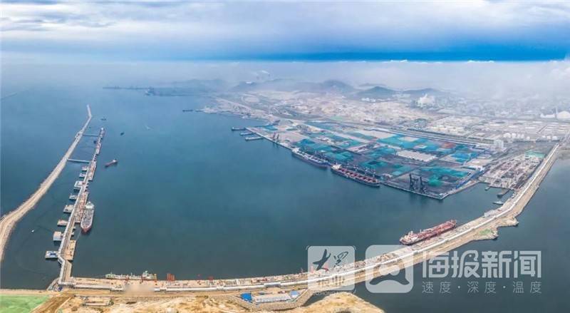 山东港口烟台港西港区40万吨级矿石码头