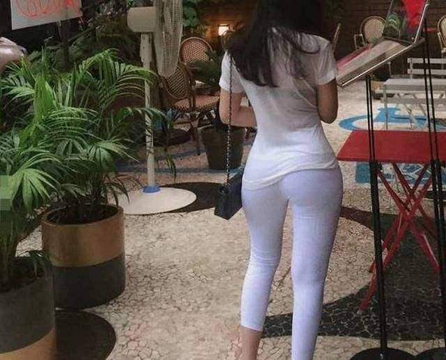 搞笑gif: 厕所在哪儿? 快憋不住了