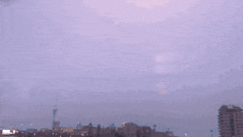 本周末单休 天空却搞起了大事情 周六周日冷暖空气在线碰撞 我省有