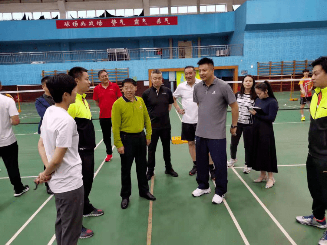 安排"五一"节期间,省体育局副局长,四川体育职业学院党委书记陈兴东