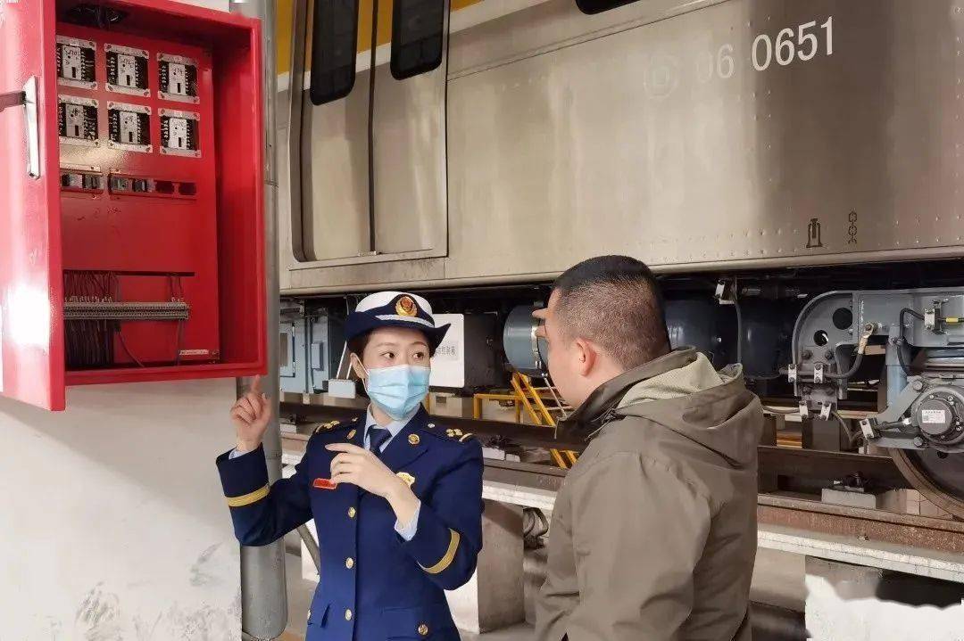 护航首都地下"大动脉",走近北京地铁消防安全守护者