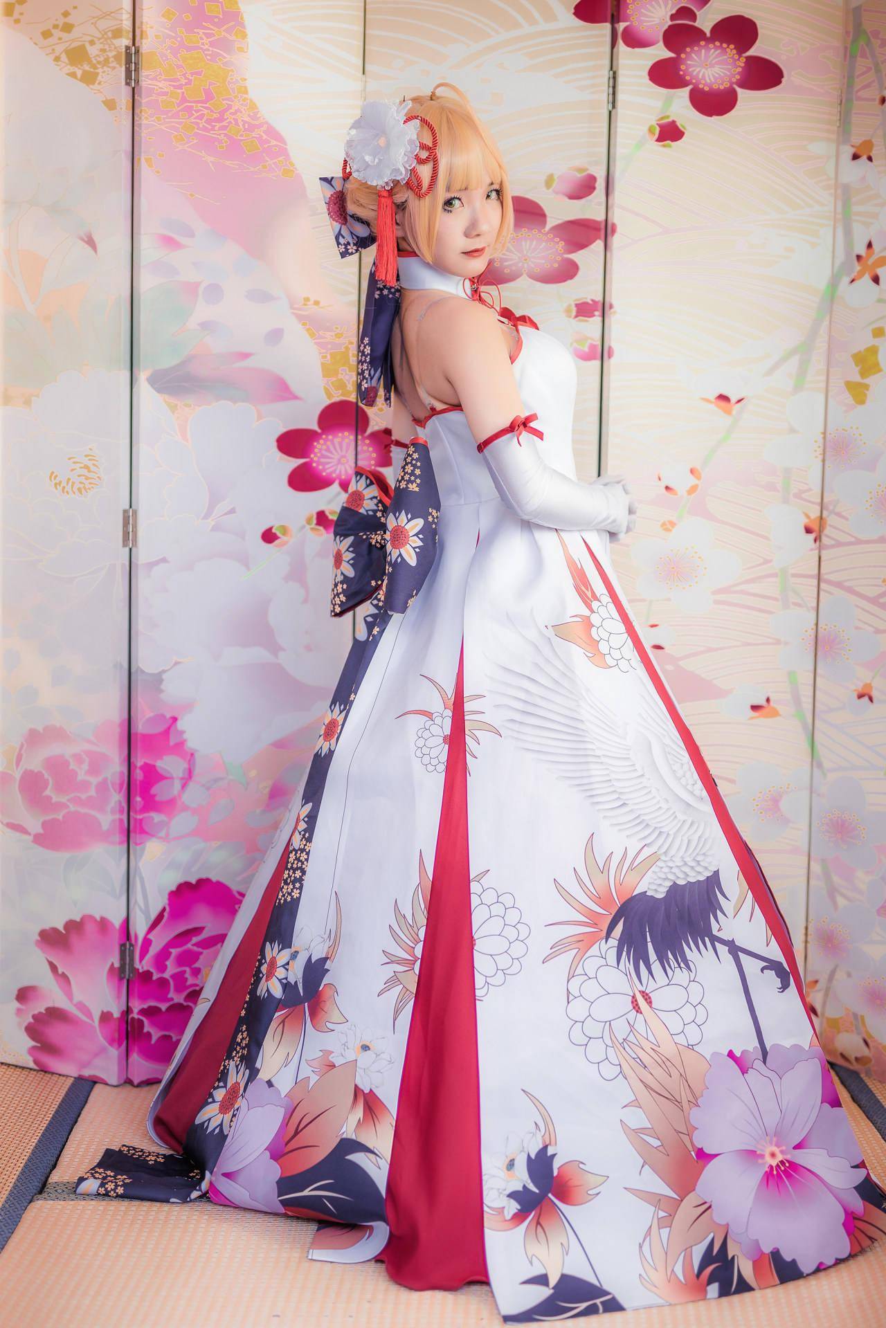 阿尔托利亚·潘多拉贡saber仙鹤礼服ver.cosplay