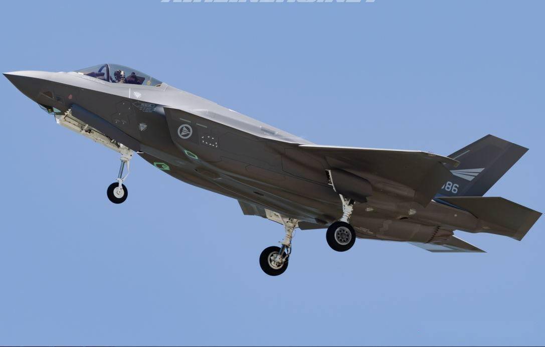 9,以色列空军:27架f-35a以色列空军最大的序列号已排在"943",不过其第