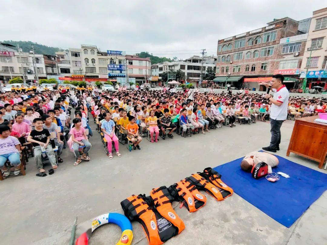 玉林市"珍惜生命,预防溺水"安全宣传教育活动走进北流市桂塘小学,沙垌