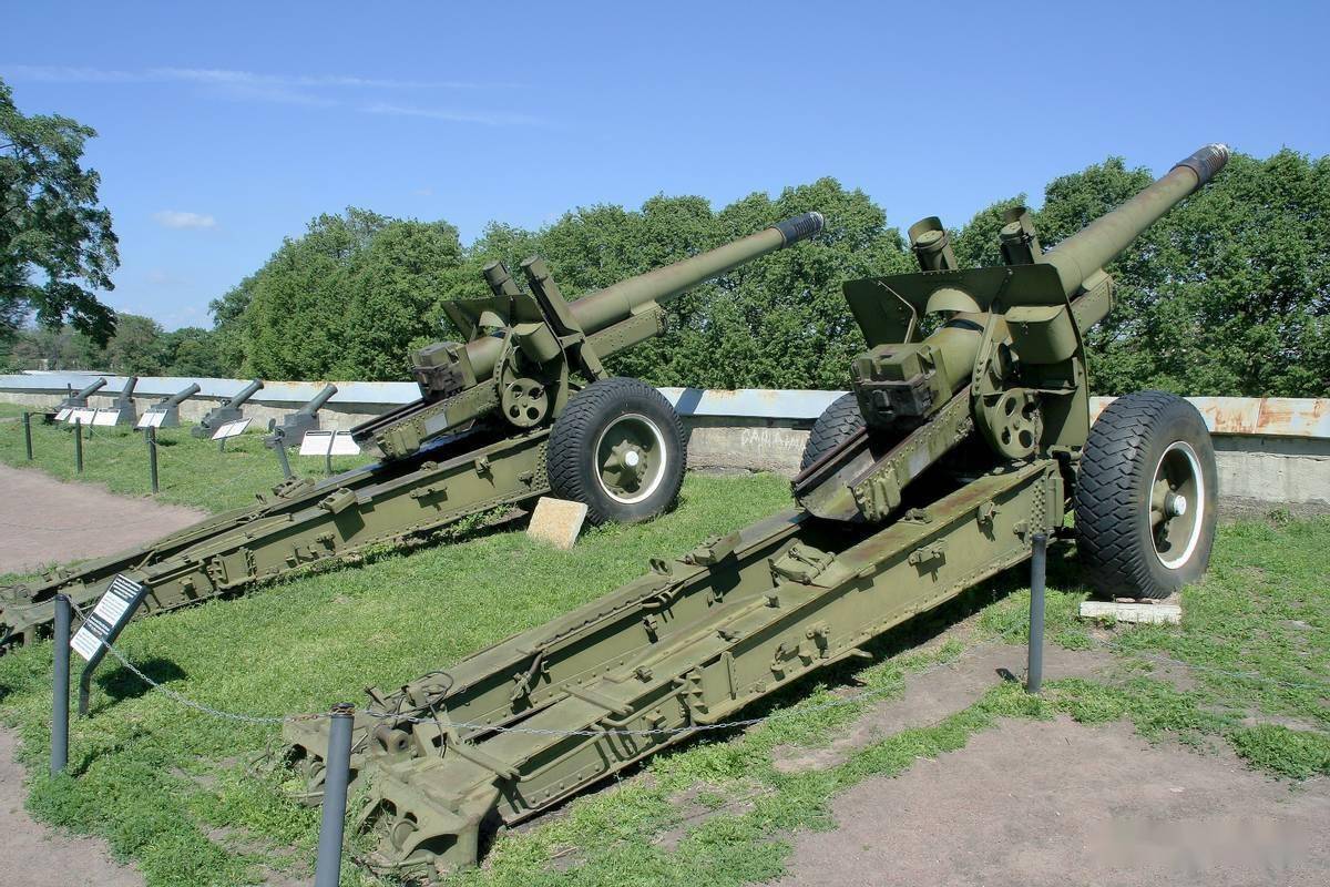 充满苏式风格的56式152mm榴弹炮,军级支援火力核心,共