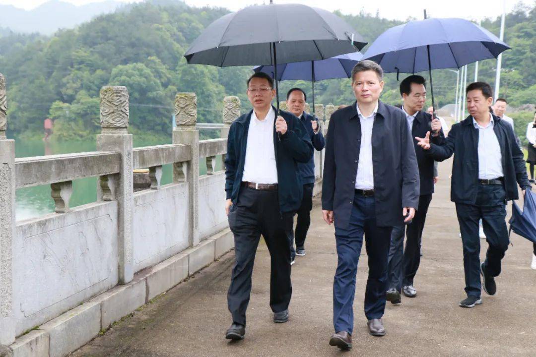 67切实将防汛责任扛在肩上落在实处市政协主席文树