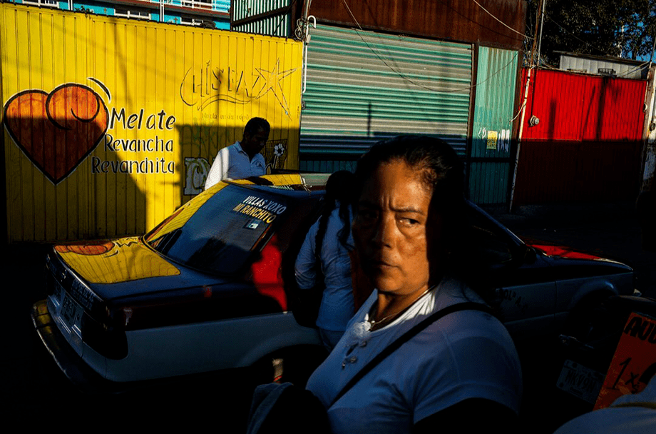 复杂构图 | 摄影大师alex webb