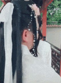 糗gif:胖的痛苦只有自己知道,翘个二郎腿都有些困难