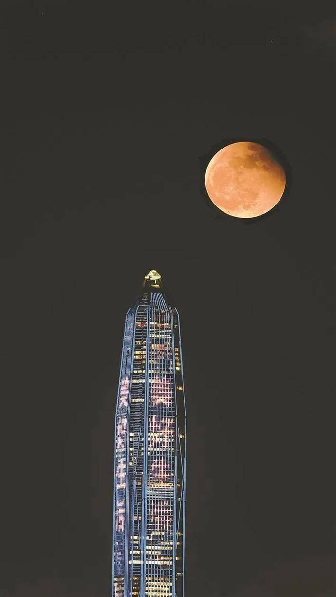 昨晚,超级月全食刷屏了深圳人的朋友圈!_月亮