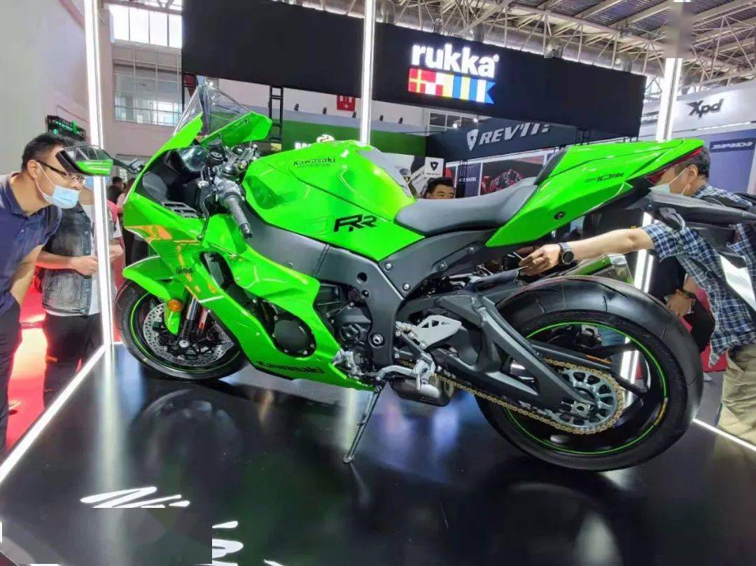 川崎正式发布ninja zx-10r/r