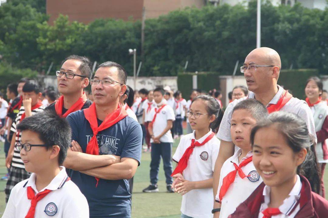 【三真乐园 ·领巾飞扬】 天马山学校举行"红领巾心向党"庆"六一"暨