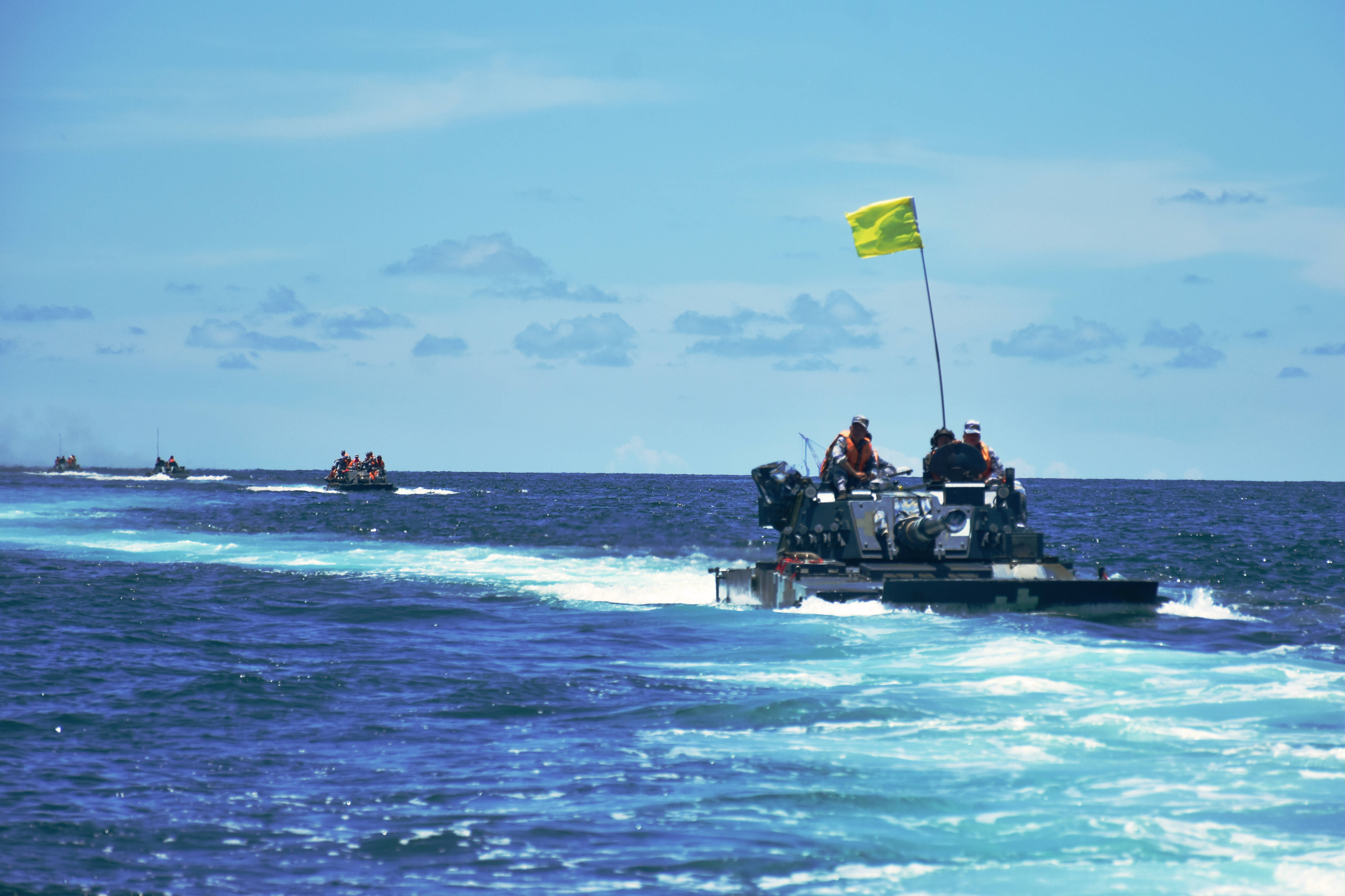 新华社照片,广州,2021年6月2日海军陆战队某旅:锻造全域精兵劲旅海军