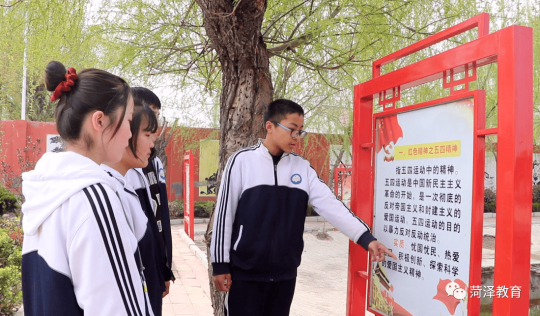 郓城大潭中学 每栋教学楼都以革命烈士名字命名